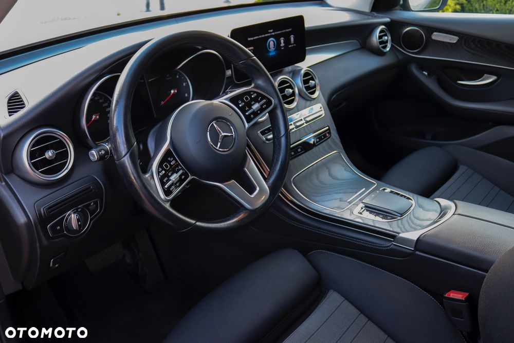 Mercedes-Benz GLC 220 d 4Matic 9G-TRONIC - 8
