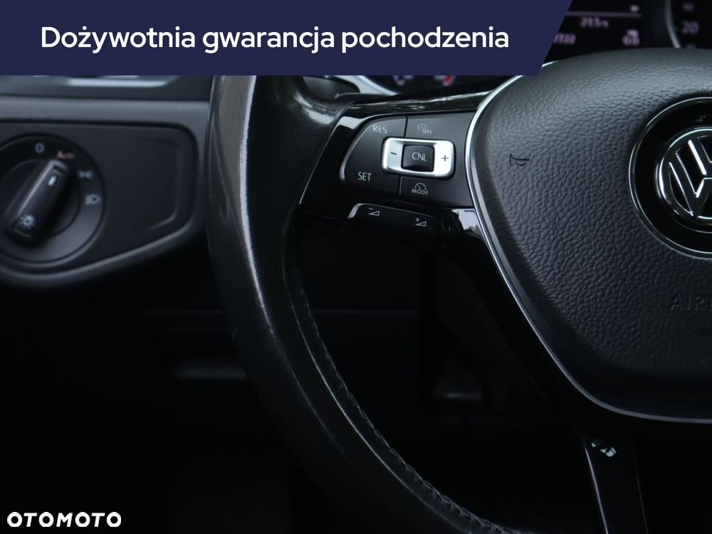 Volkswagen Golf - 21