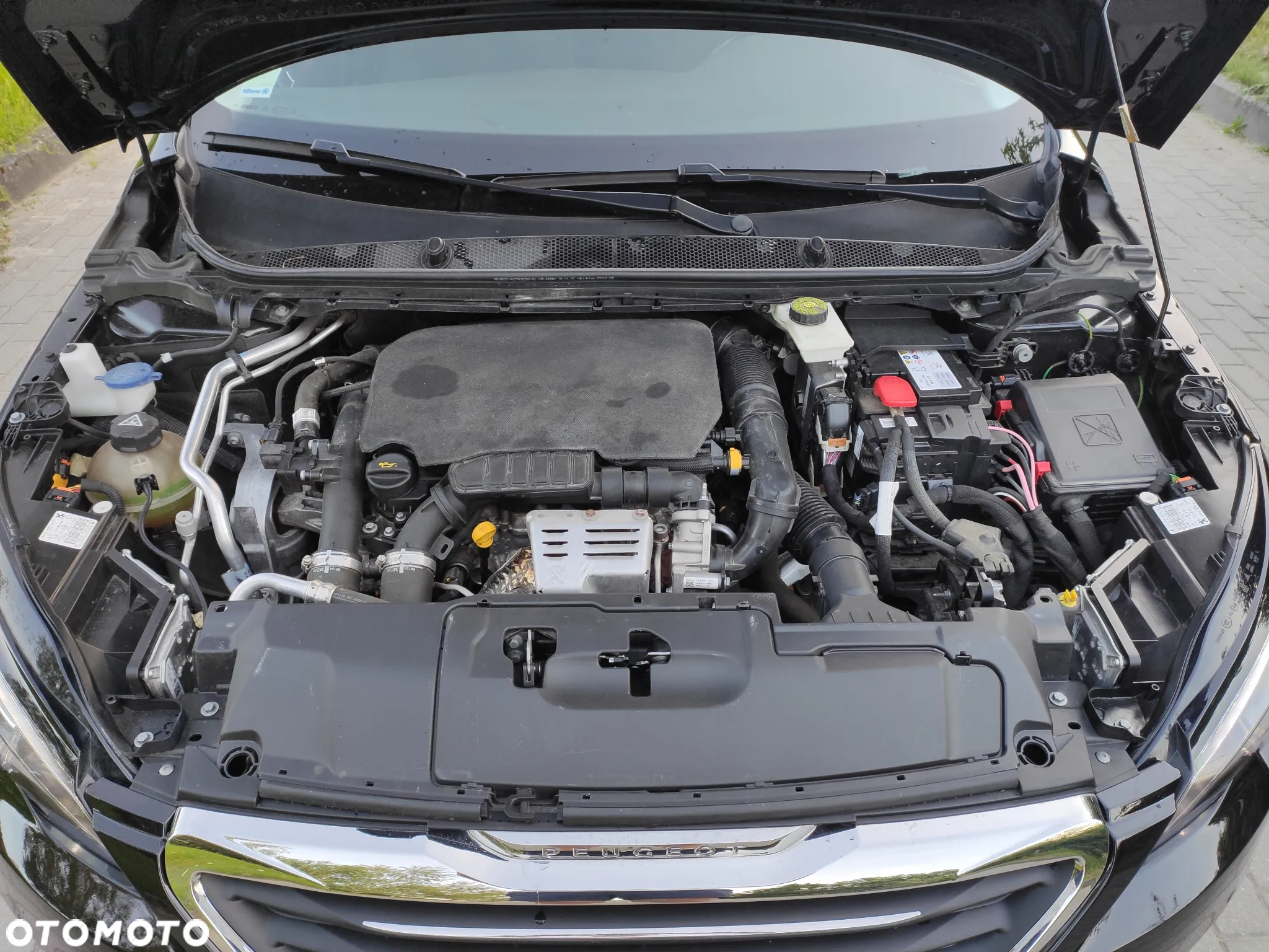 Peugeot 308 1.2 PureTech Allure S&S - 33