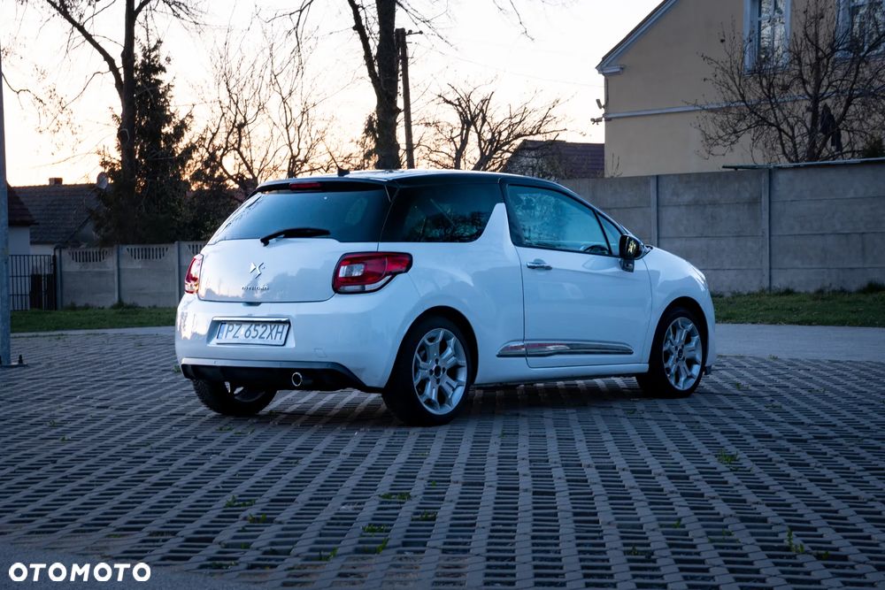 Citroën DS3 1.6 e-HDi SoChic - 5