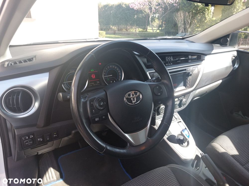 Toyota Auris - 17
