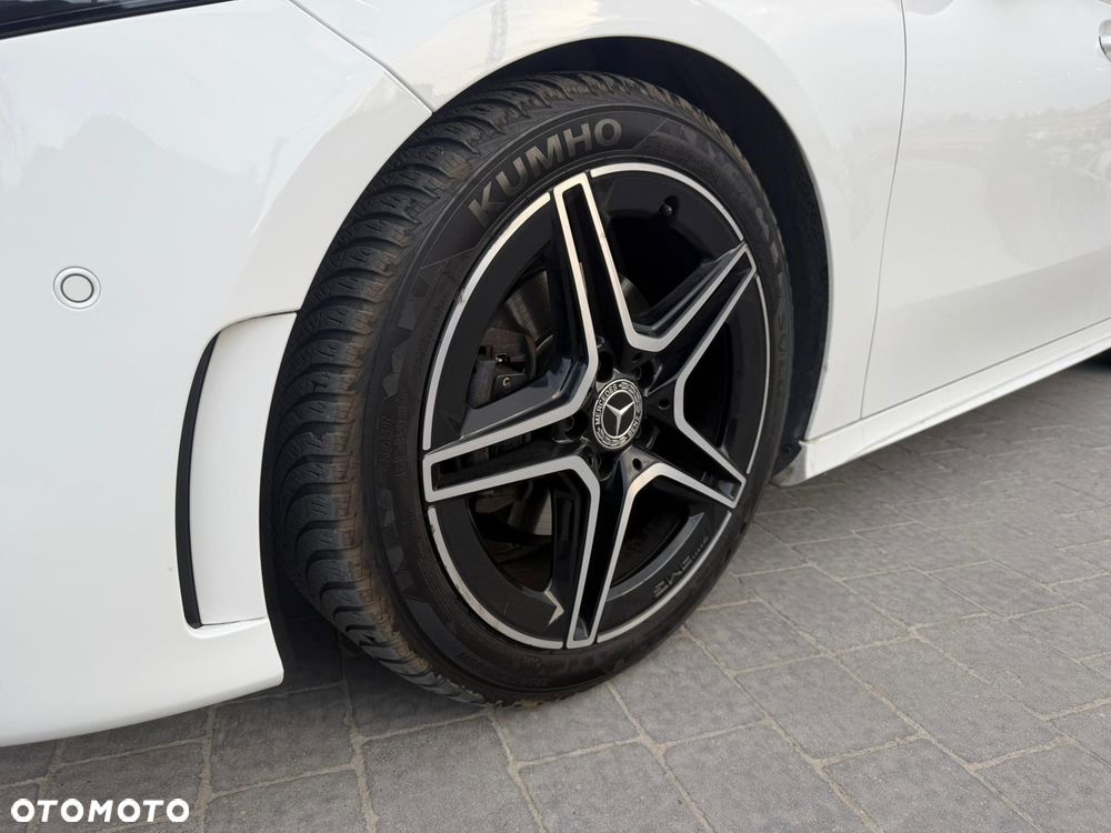Mercedes-Benz Klasa A 180 AMG Line 7G-DCT - 3