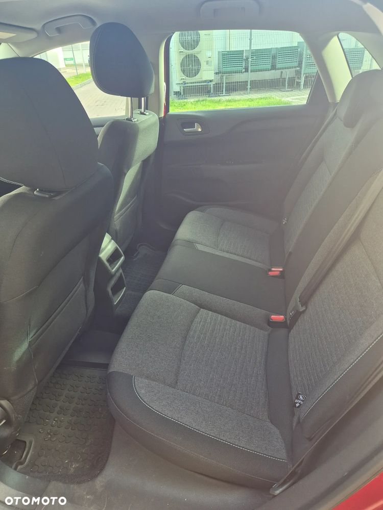 Citroën C4 1.2 PureTech MoreLife S&S - 6