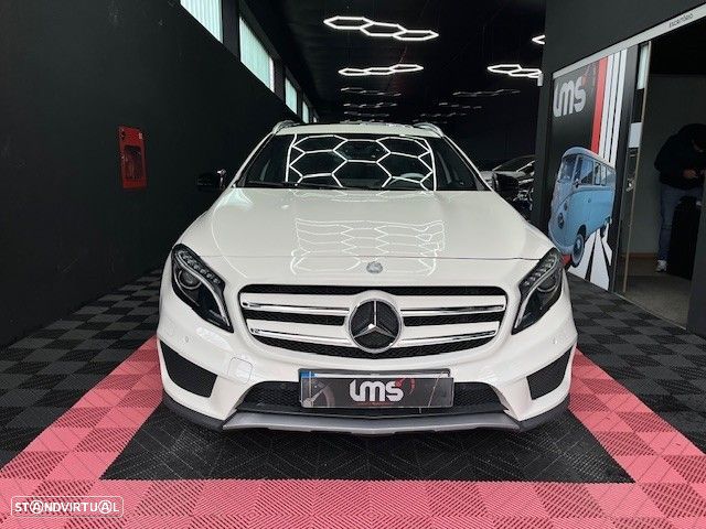 Mercedes-Benz GLA 220 CDI 4Matic 7G-DCT AMG Line - 3