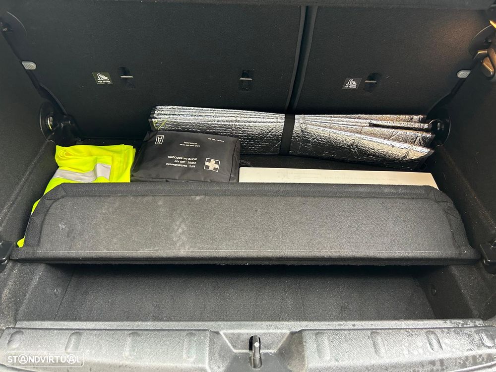 MINI 5 Portas Cooper D - 11