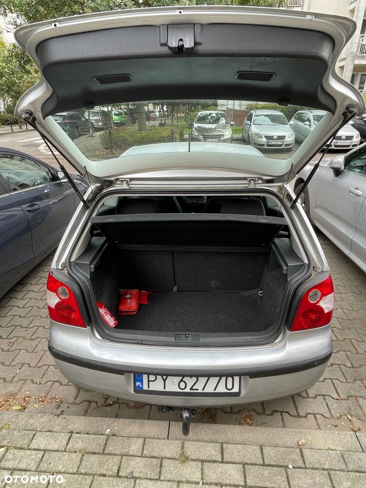 Volkswagen Polo - 4