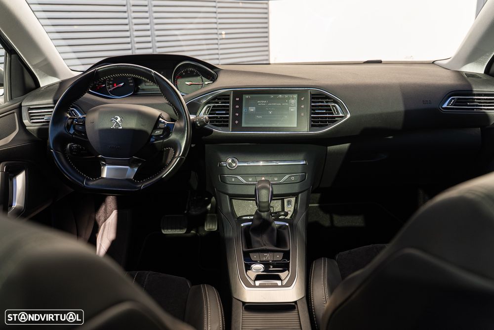 Peugeot 308 SW PureTech 130 EAT6 Stop & Start Allure - 20