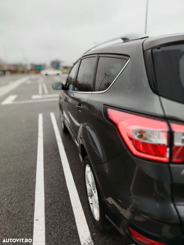 Ford Kuga 2.0 TDCi 4x4 Aut. Titanium - 10