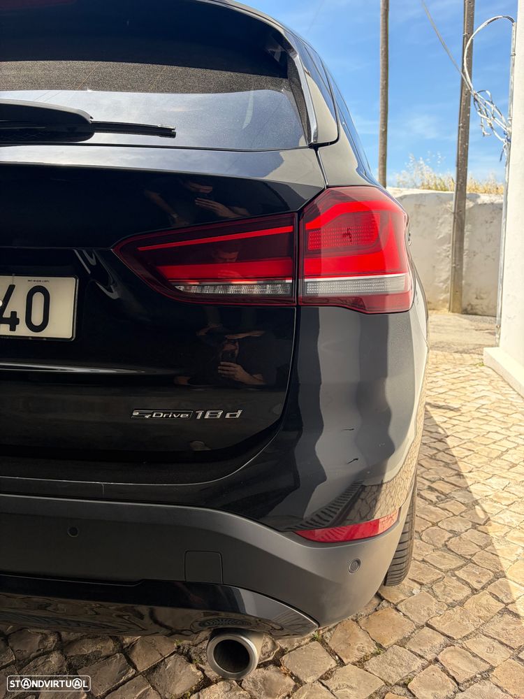 BMW X1 18 d sDrive Auto Line Sport - 4