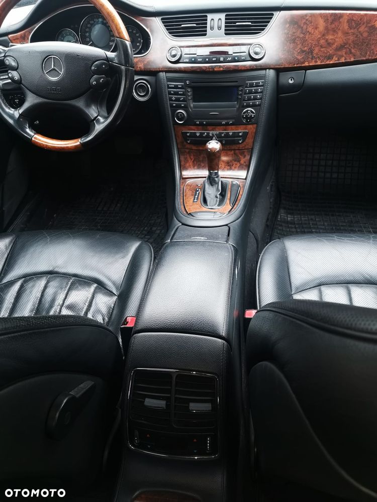 Mercedes-Benz CLS 350 - 11
