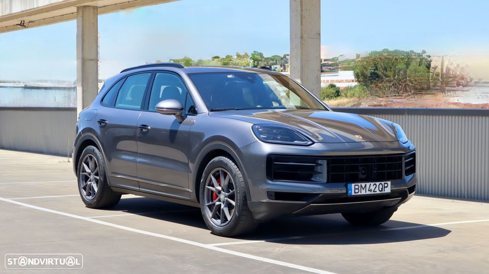 Porsche Cayenne S E-Hybrid - 1