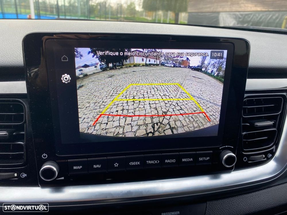 Kia Stonic 1.0 T-GDI Drive - 17