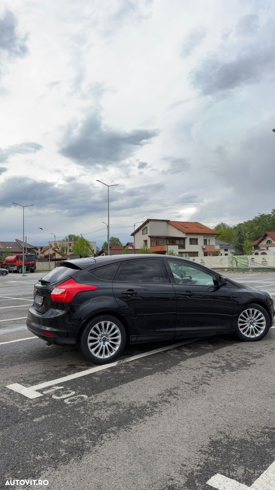 Ford Focus 1.6 Ti-VCT Powershift Titanium - 5