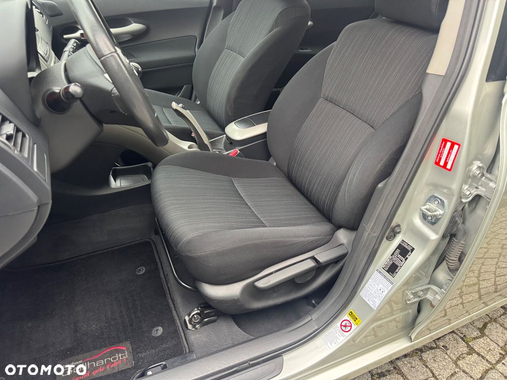 Toyota Auris 1.6 VVT-i Executive - 20