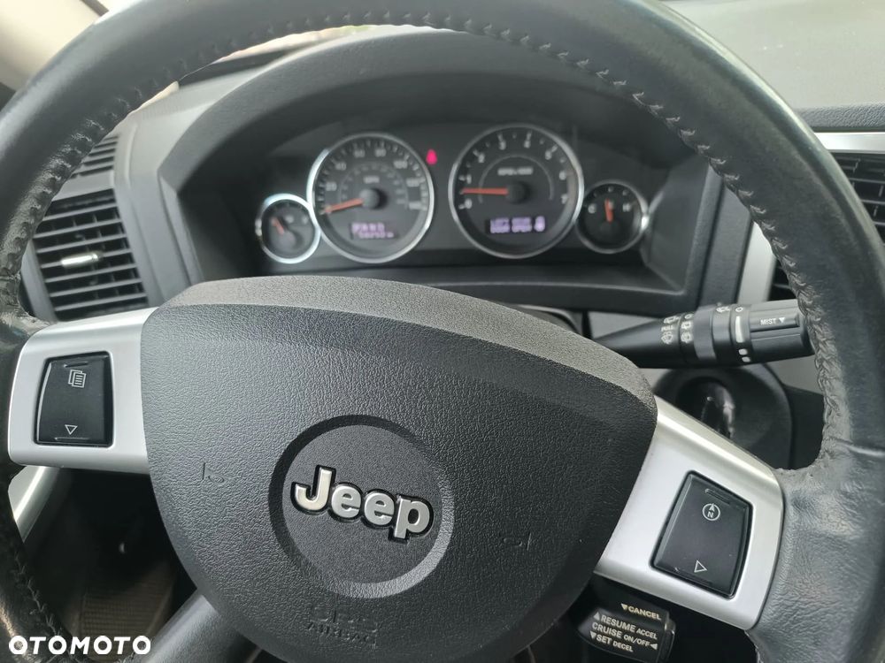 Jeep Grand Cherokee 3.7 4x4 Laredo - 14