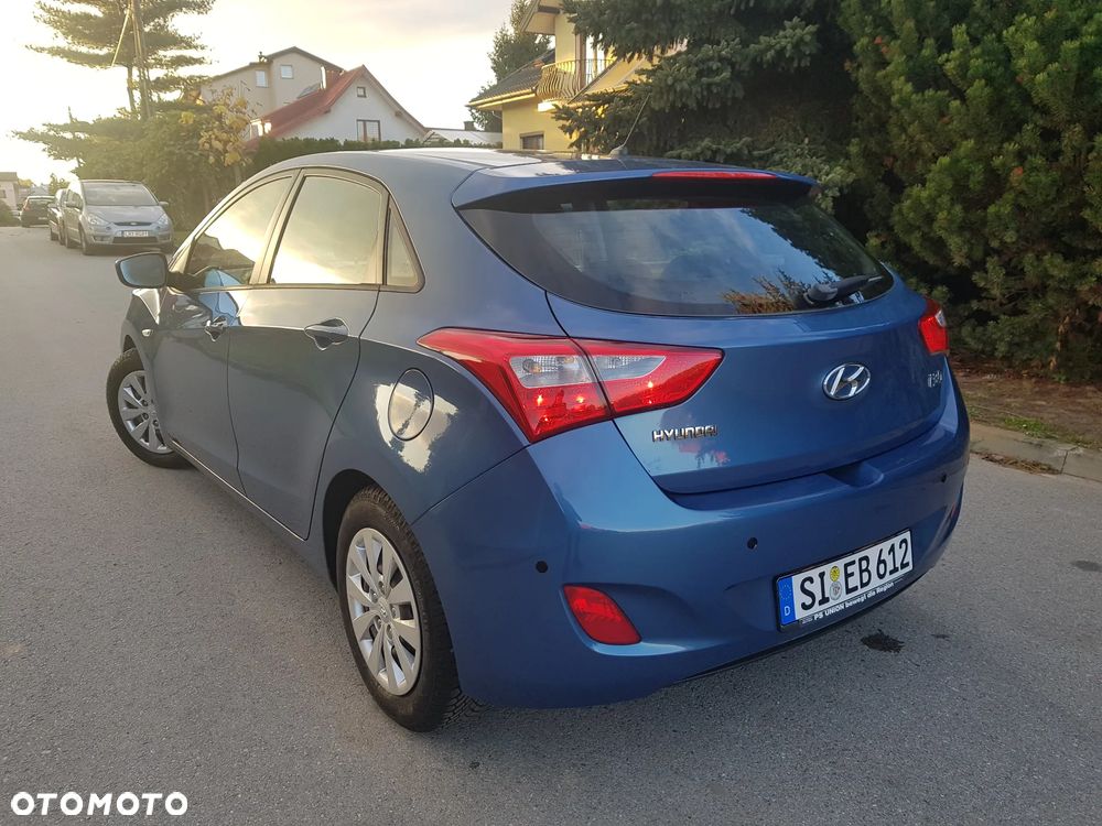 Hyundai i30 blue 1.4 Classic - 8