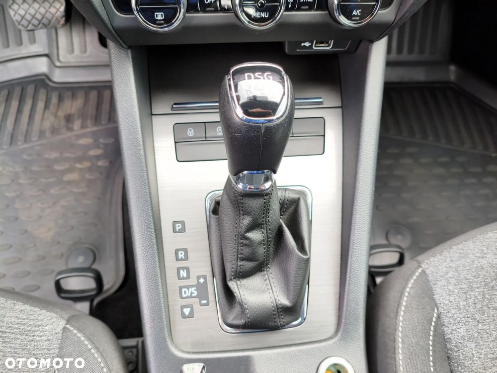 Skoda Octavia 1.6 TDI DSG Soleil - 27