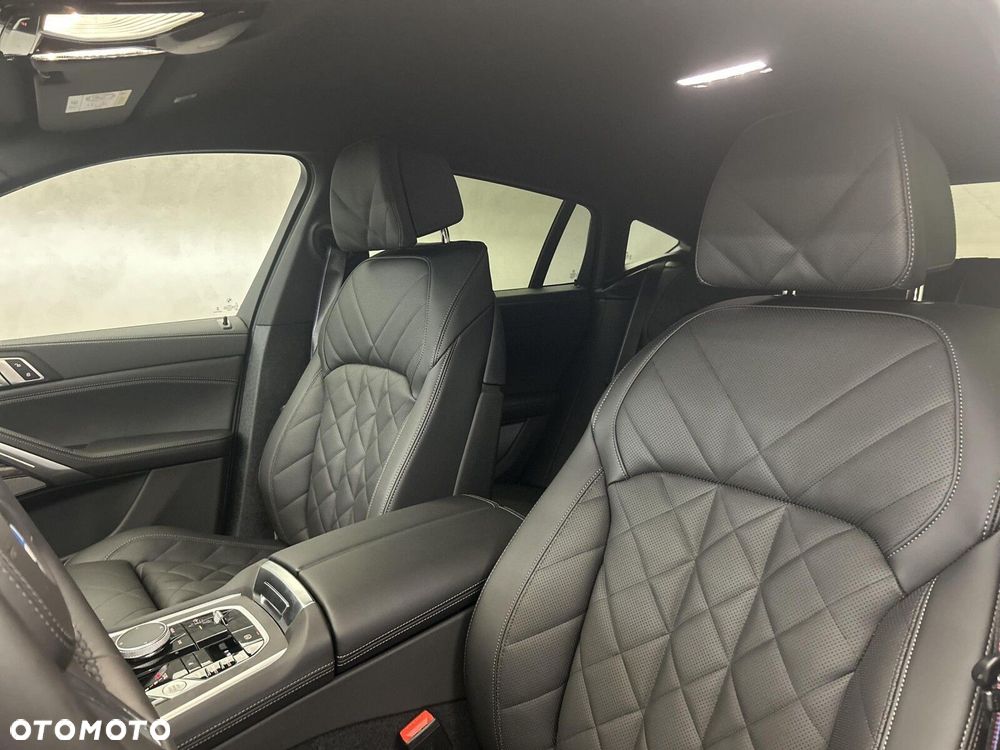 BMW X6 - 12