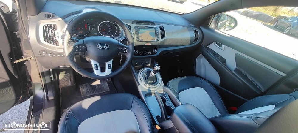 Kia Sportage - 10