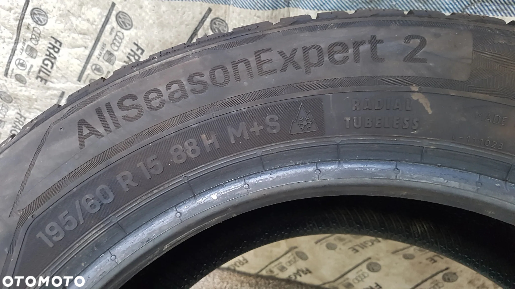 UNIROYAL ALLSEASON EXPERT 2  195/60R15  195/60/15 - 6