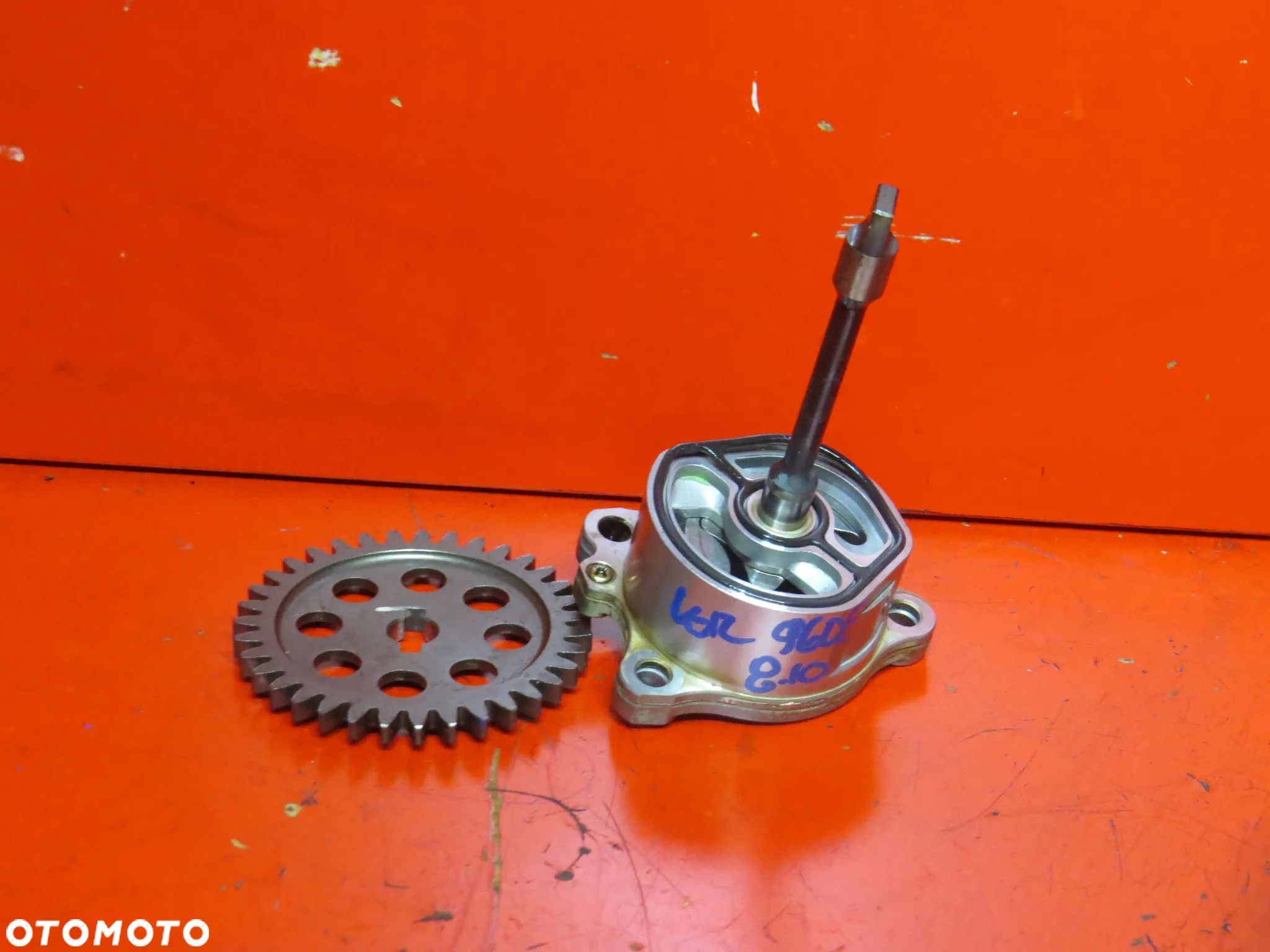 SUZUKI GSR 600 GSR600 K10 09 pompa oleju olejowa tryb zębatka - 1