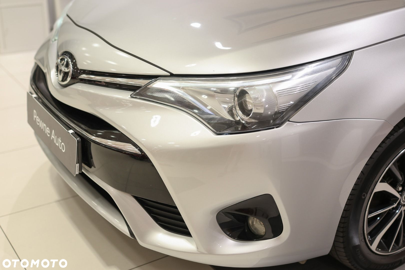 Toyota Avensis - 27