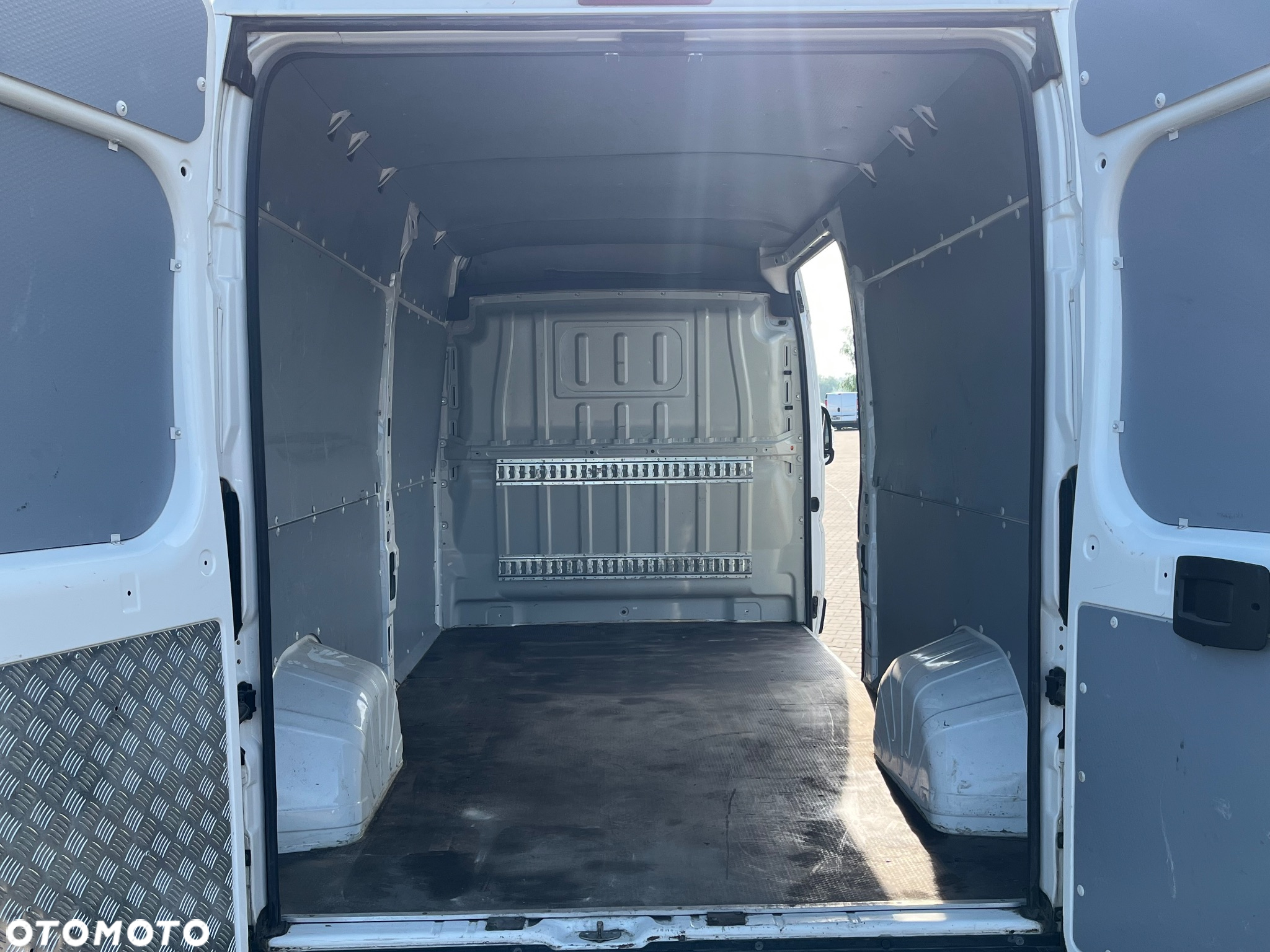 Peugeot Boxer 2.0 bluehdi 130KM L3H2 - 7