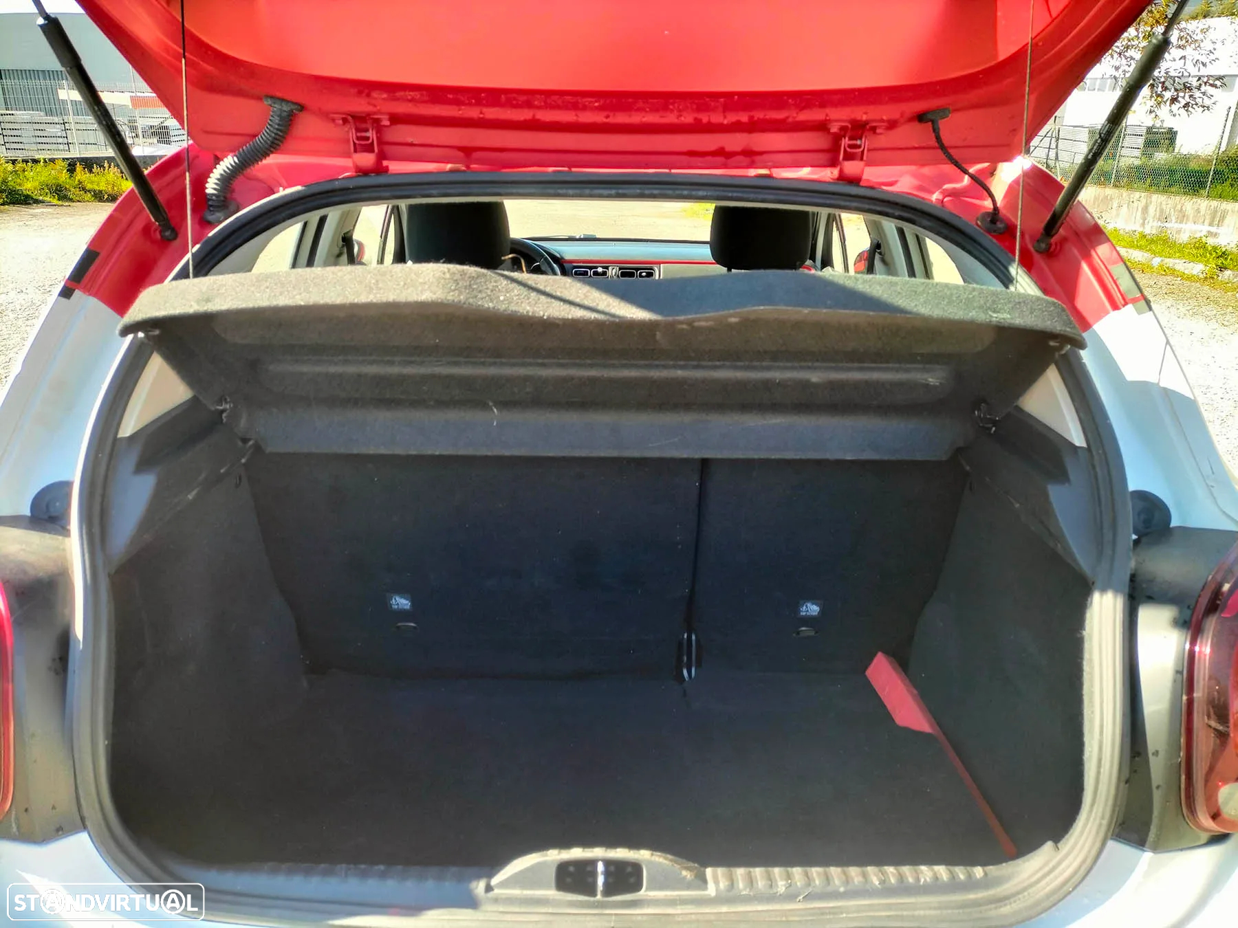 Citroën C3 1.2 PureTech Shine - 10