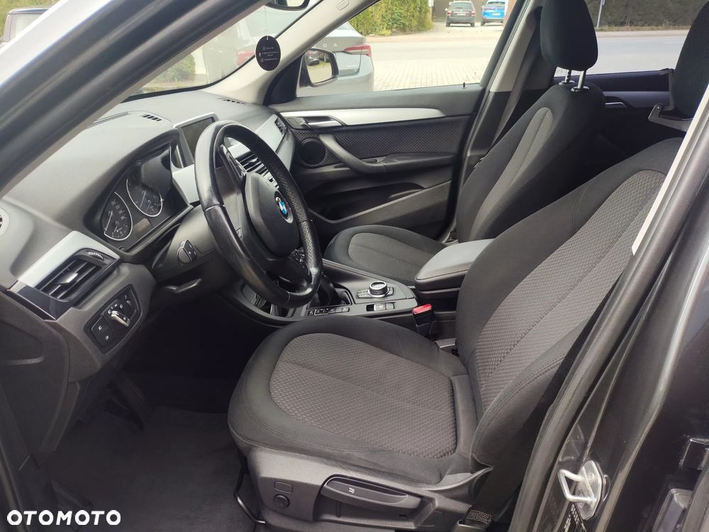 BMW X1 xDrive18d - 5