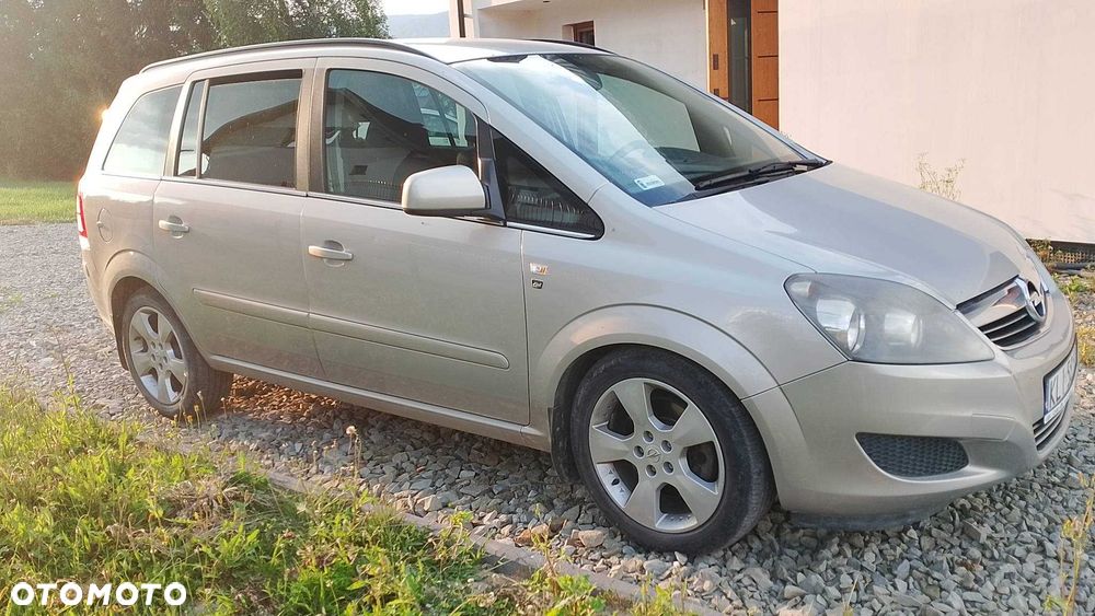 Opel Zafira - 4