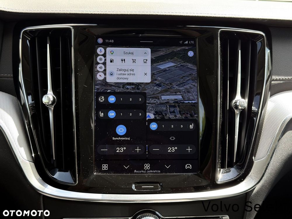 Volvo V60 Cross Country - 32