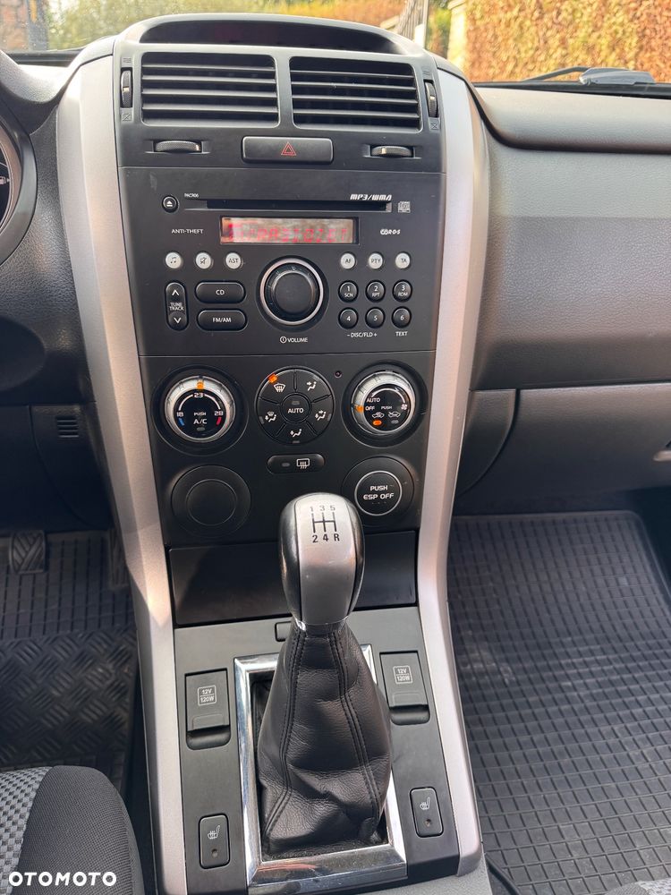 Suzuki Grand Vitara 1.6 - 12