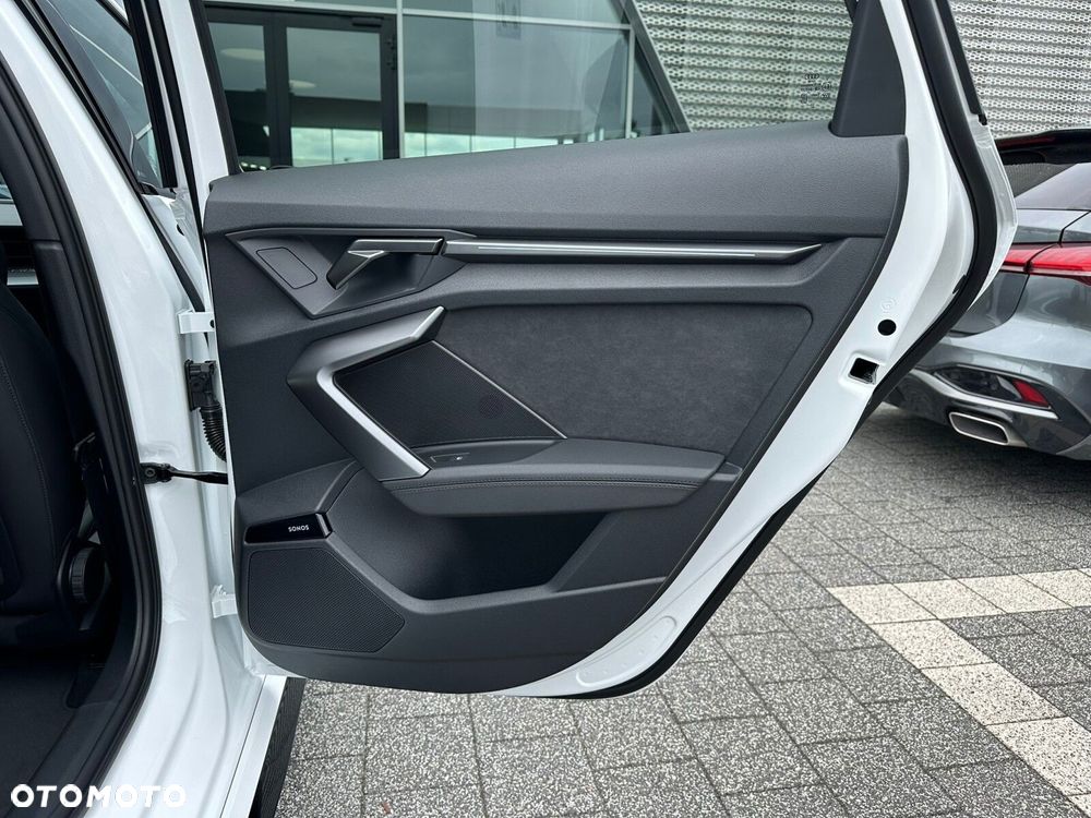 Audi RS3 Limousine - 19