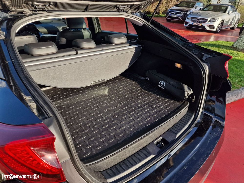 Toyota Prius 1.8 Plug-In Luxury+Pele - 6