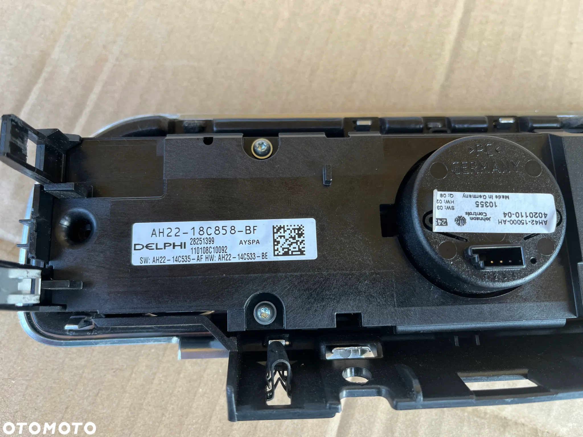 Panel sterowania radia zegarek AH22-18C858 Land Rover Discovery 4 IV - 2