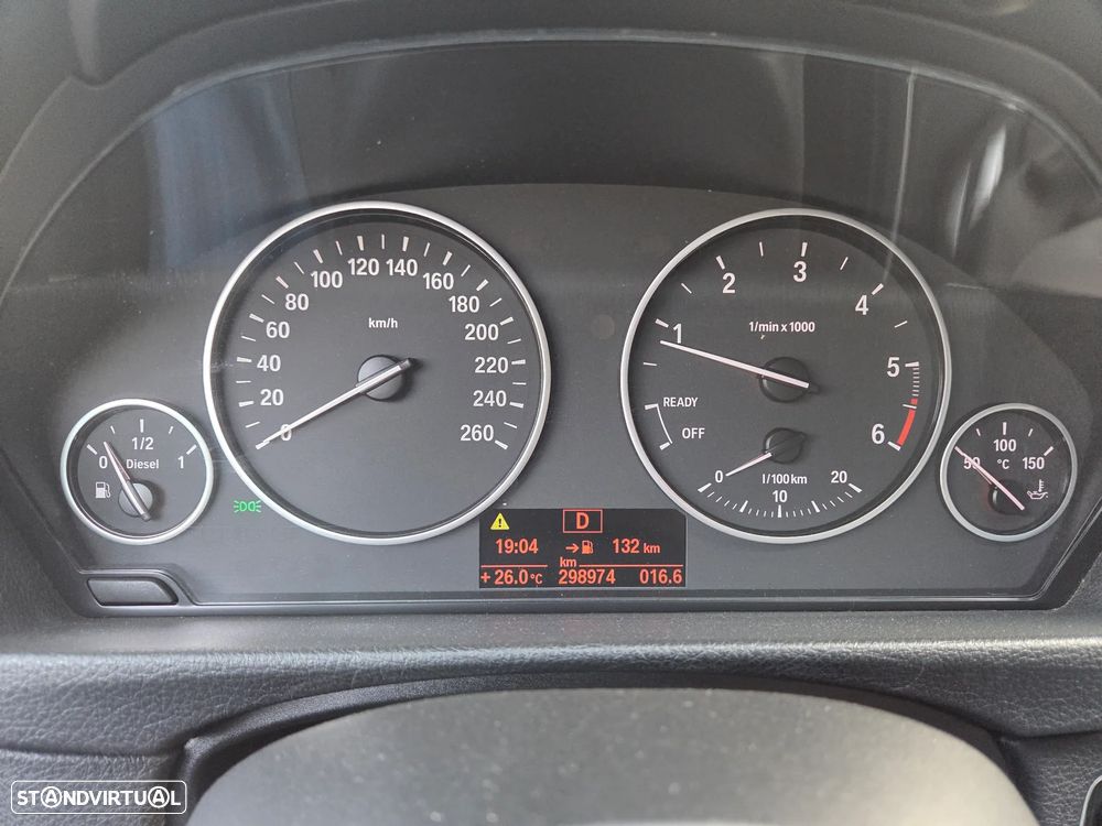 BMW 318 d Aut. Sport Line - 11