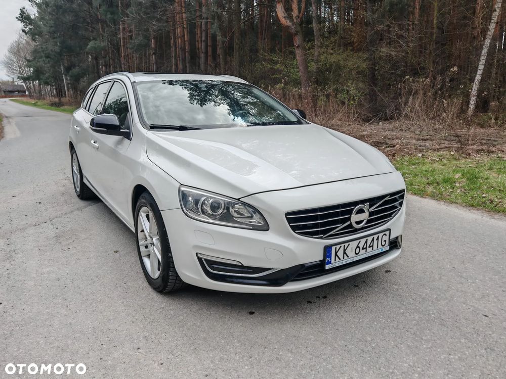 Volvo V60 T5 Drive-E Base - 1