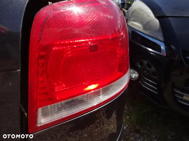 Tylna prawa lampa Audi A3 8P Hatchback - 2