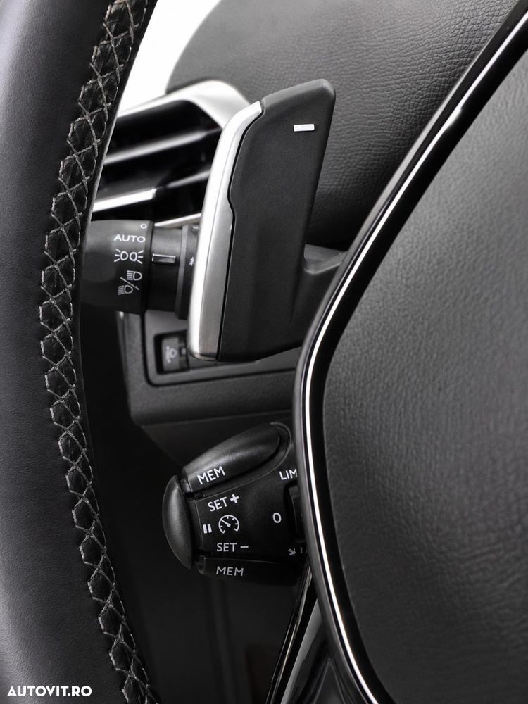 Peugeot 3008 - 11