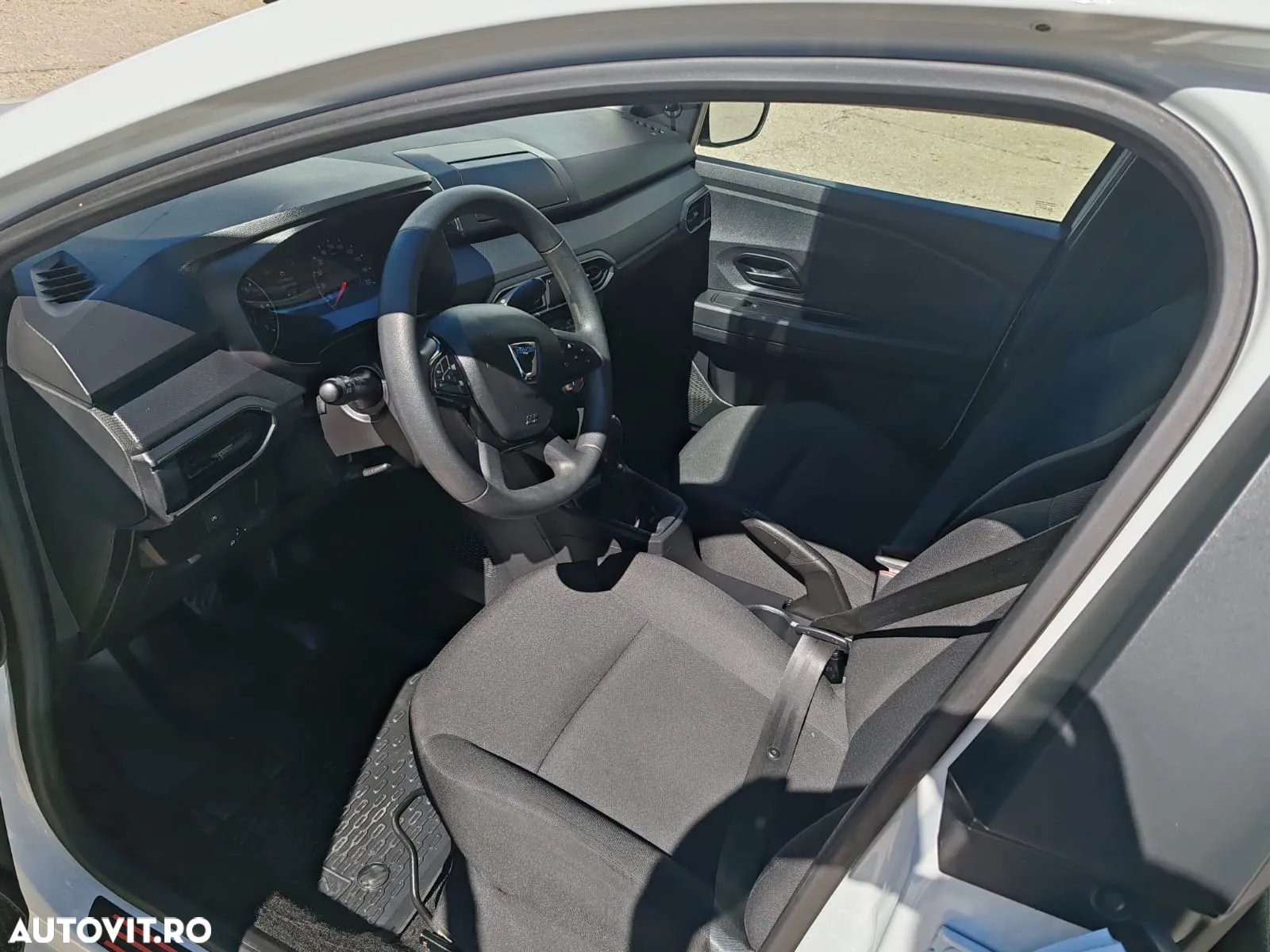 Dacia Logan ECO-G 100 MT6 Expression - 11
