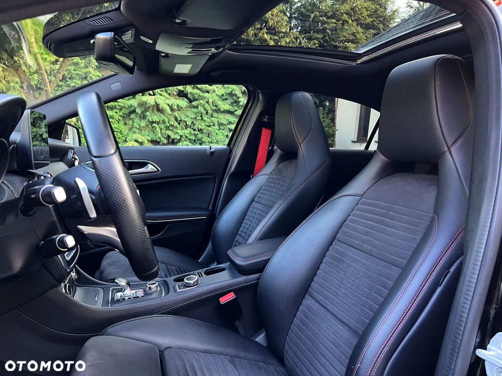 Mercedes-Benz Klasa A AMG 45 4Matic AMG Speedshift 7G-DCT - 22