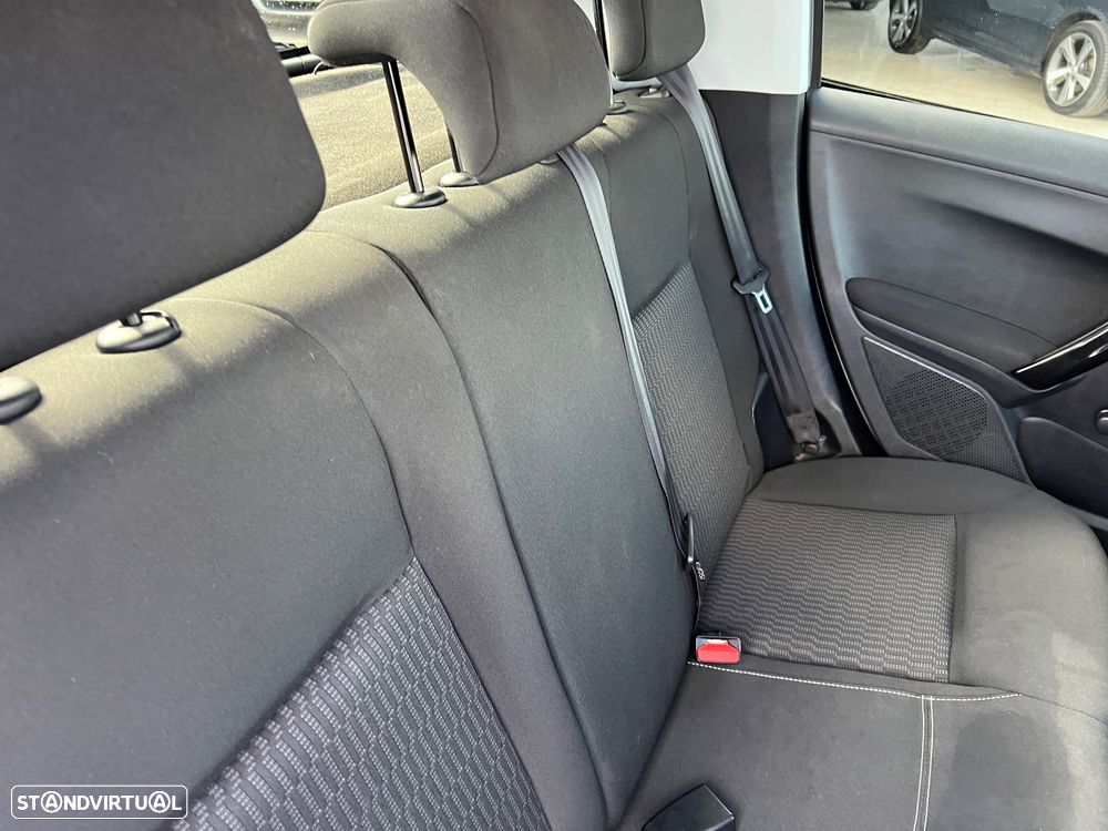 Peugeot 208 1.2 PureTech Active - 30