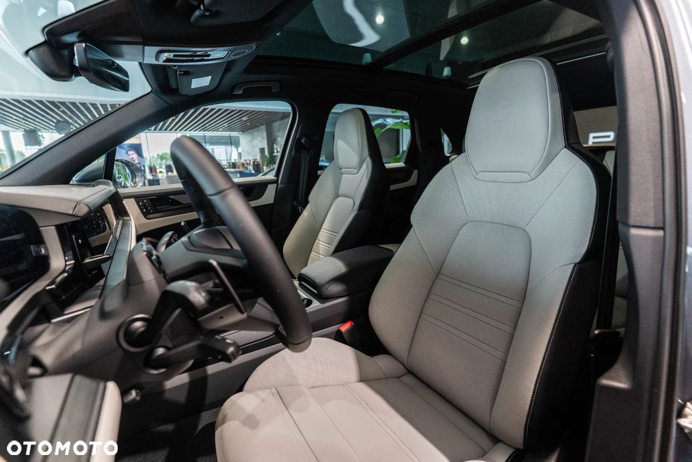 Porsche Cayenne E-Hybrid PHEV Black Edition - 9