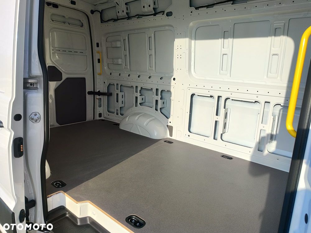 Volkswagen CRAFTER - 4