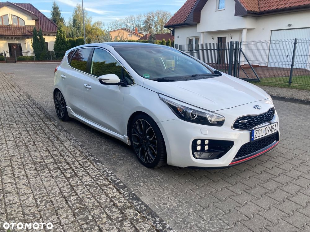 Kia Ceed 1.6 T-GDI GT XL - 32