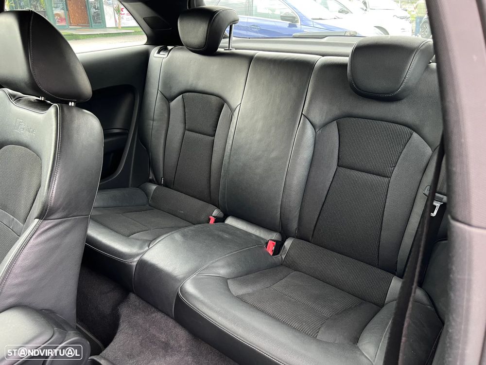 Audi A1 1.6 TDI S line edition - 18