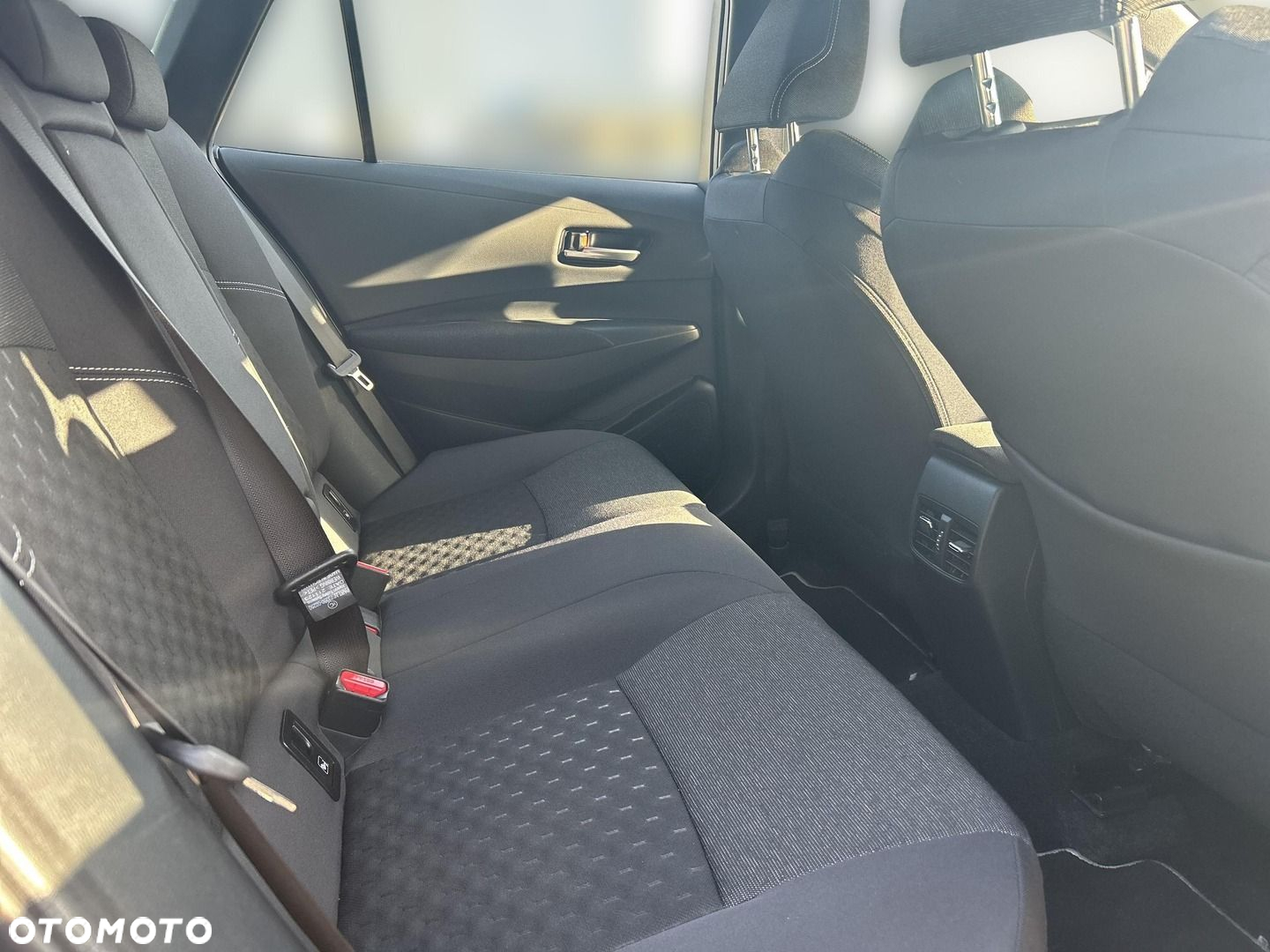 Toyota Corolla - 10