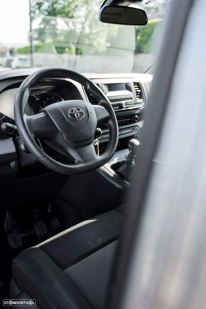 Toyota Proace Verso - 21
