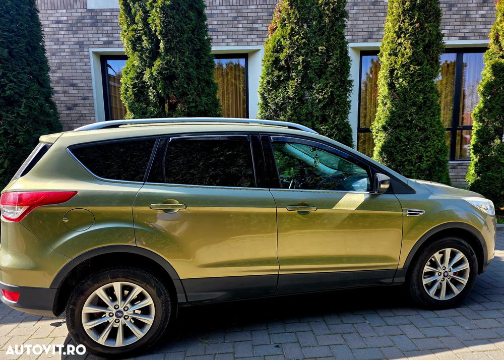 Ford Kuga 2.0 TDCi 4x4 Aut. Titanium - 4