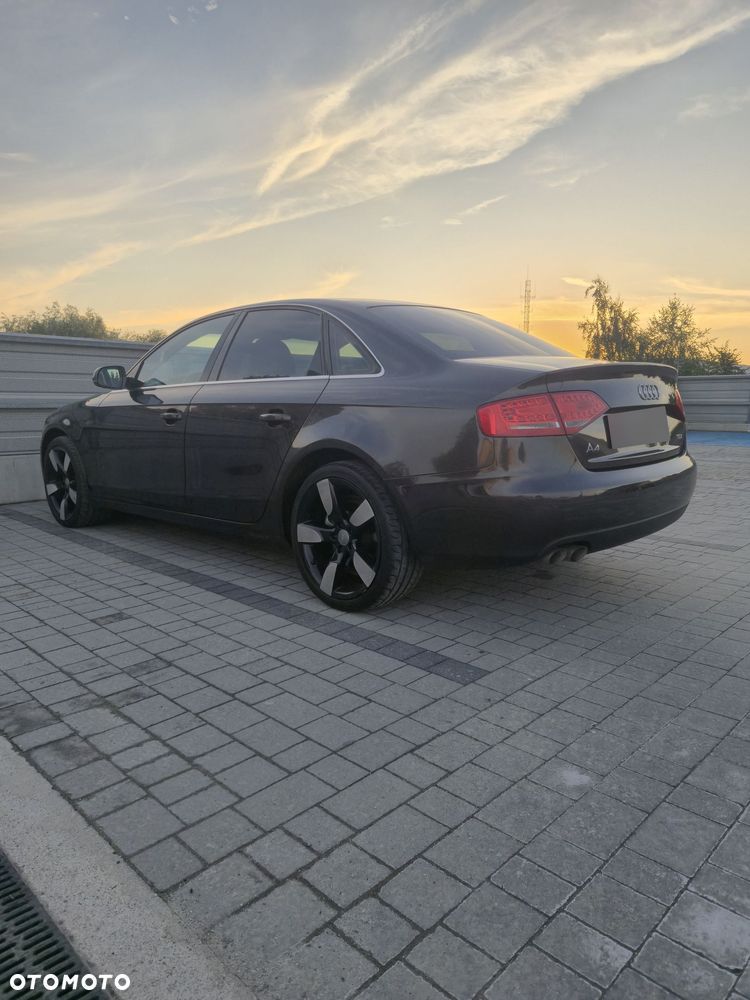 Audi A4 Limousine 2.0 TDI Limited Edition - 11